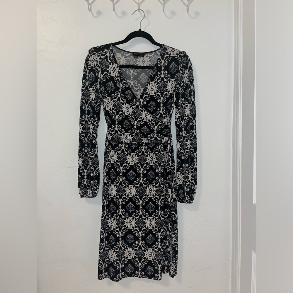 Black and White Patterned maxandcleo Dress Size XS